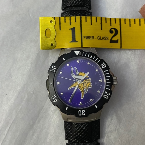 Nearly New Minnesota Vikings Agent Series Watch NFL - Picture 10 of 10
